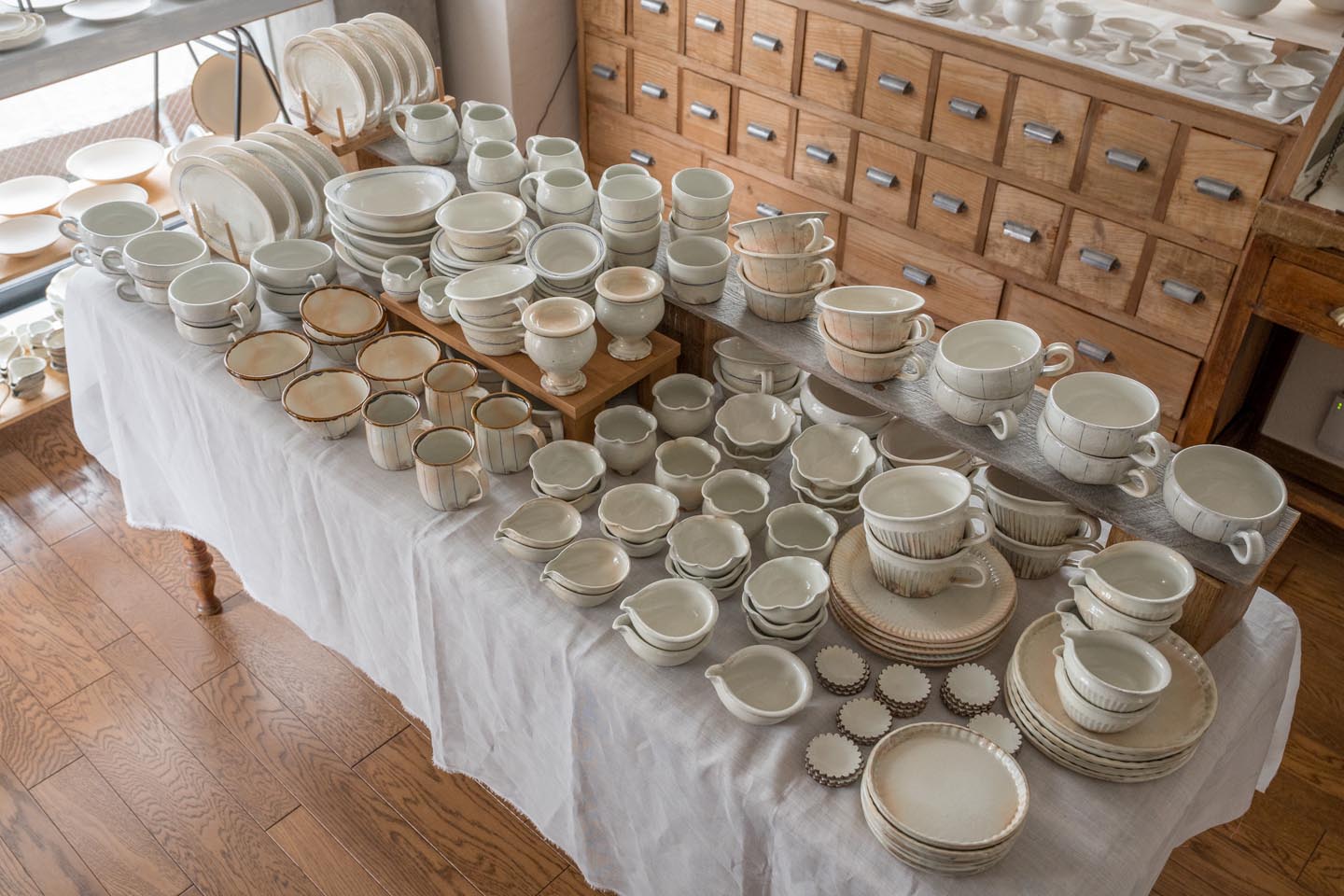 白いうつわ展 8/15-8/31, 2026
